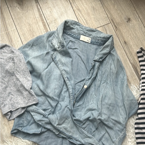 Aritzia Bundle Size 6 - Picture 8 of 10